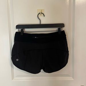 Lululemon Black Speed-Up 2.5” Short with Liner